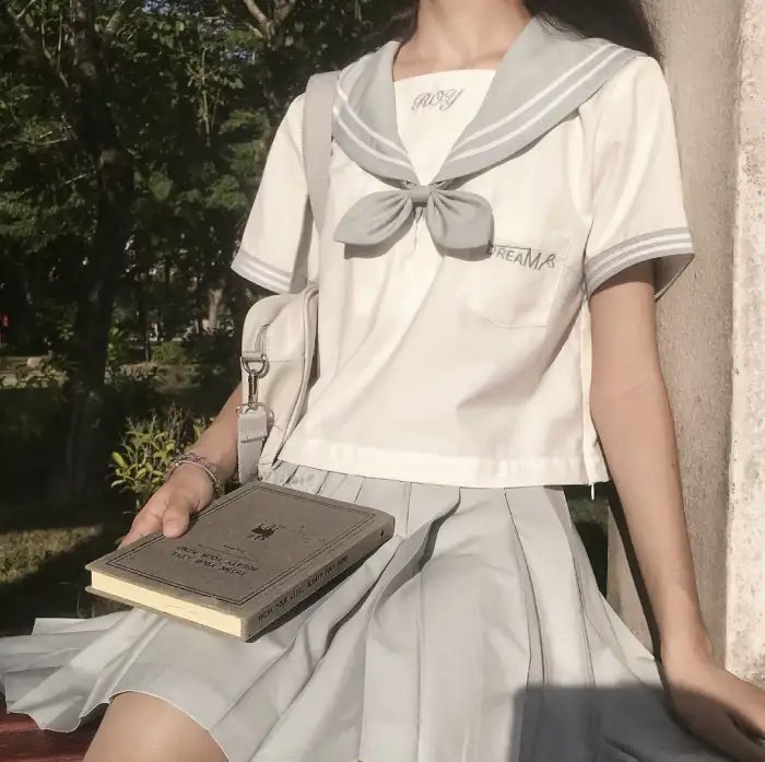 春泛女黉宫